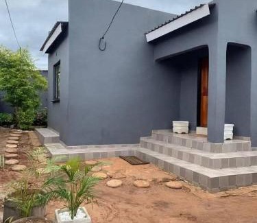 UPhongolo House | Encome Guest house