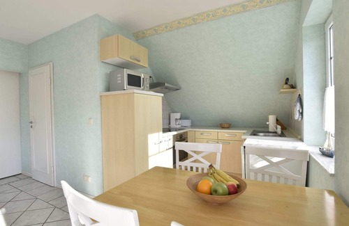 Timmendorf Apartment | Endearing Apartment in Insel Poel with Sauna