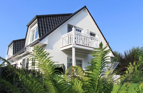 Timmendorf Apartment | Endearing Apartment in Insel Poel with Sauna