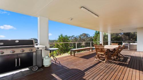 Lake Wangary House | Endeavour View Is A Fantastic - A Modern, 4 Bedroom Holiday Home