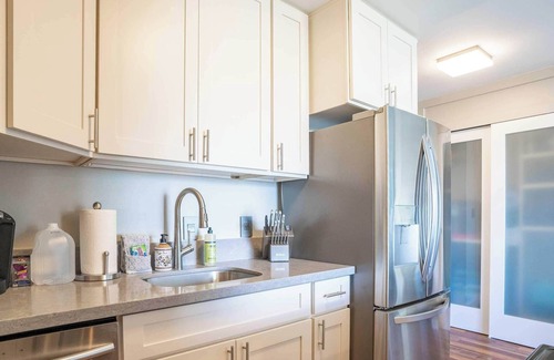 Kihei Condo | Endless & Elegant Vistas