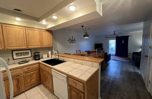 Fairfield Bay Condo | Endless Fun: Pools, Golf Courses, Bowling, Mini Golf, 100+ Miles of Trails!