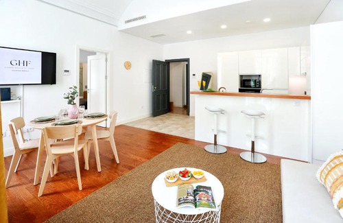 Se Apartment | Endless Summer Apartment