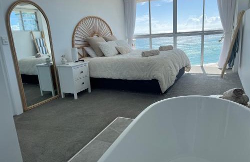 Coolangatta Apartment | Endless Summer in Cooly Level 18
