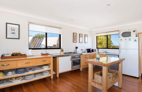 Culburra Beach House | Endless Summer - Pet Friendly Absolute Beachfront