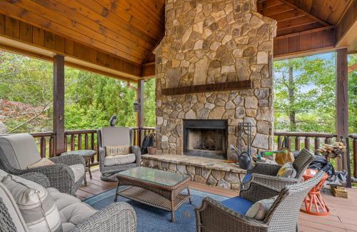 Mineral Bluff House | Endless Views