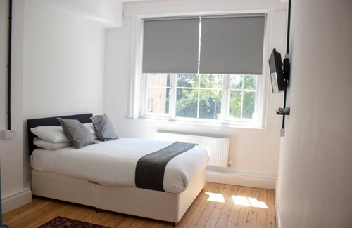 Hull Hotel | Endsleigh Park