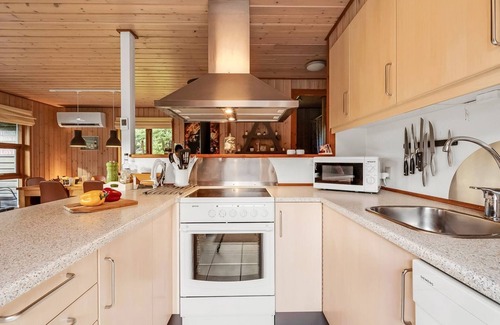 Vemb House | "Engeline" - 300m to the fjord by Interhome