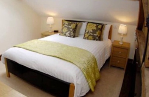 Bodenham Hotel | England's Gate and Coachhouse