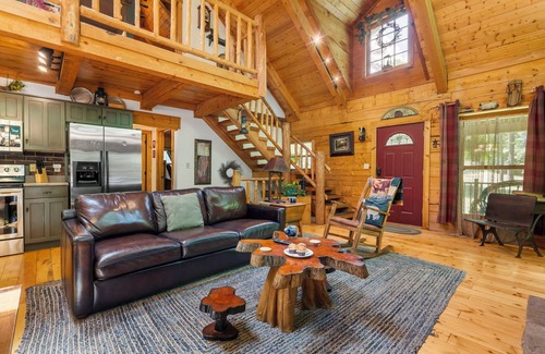 Blue Eye Cabin | Engleman Spruce Cabin - Game Room, Private, Community Pool, Car Charger