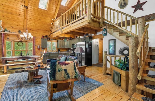 Blue Eye Cabin | Engleman Spruce Cabin - Game Room, Private, Community Pool, Car Charger