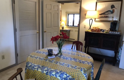 Gloucester House | English Tudor Manor-Walk To Beach