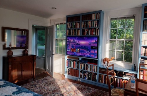 South Britain House | Enjoy 400 sf Suite with private exterior entrance, kitchen and bathroom.