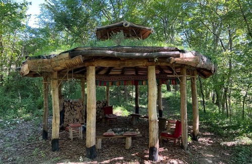 Penne-d'Agenais RV Rental | Enjoy a comfortable night sleep in a safari tent on our eco campsite