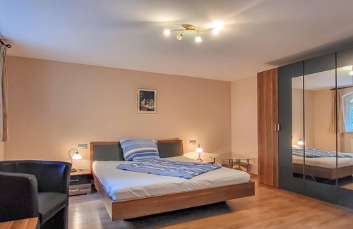 Buelow Apartment | Enjoy a magnificent landscape panorama in this beautiful vacation home.