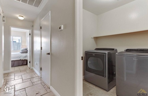 Greenacres House | Enjoy a Mini Oasis w/Pool Waterfall 4bd/2ba Home!