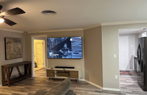 Bayshore Gardens House | Enjoy a new remodeled house minutes away from Anna Maria Island