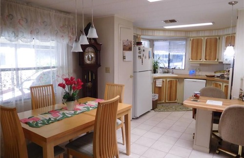 Horizon Village House | Enjoy a quite park with a lot of amenities. Located in Horizon Village.