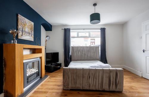 Sunderland House | Enjoy A Spacious 3 Br Home