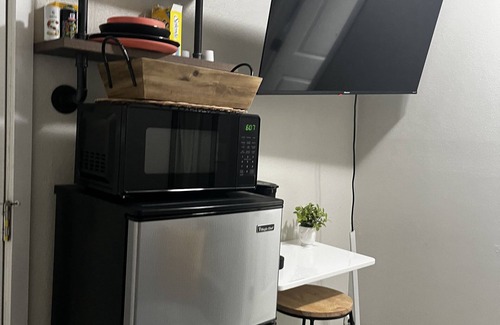 Compton Apartment | Enjoy a stylish experience at this centrally-located place.