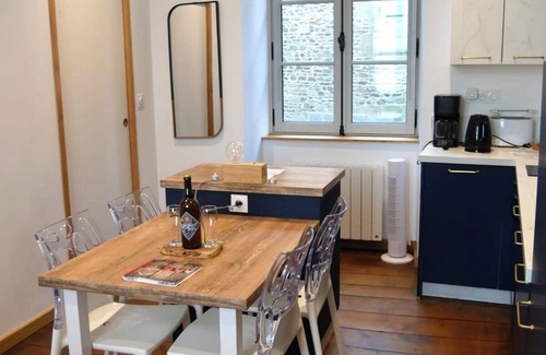 Montaubert - Rille - Saint-Sulpice Apartment | Enjoy a sweet night with Jacuzzi