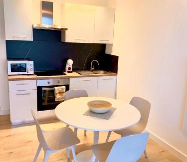 Middelkerke Apartment | Enjoy and relax with a view of the sea