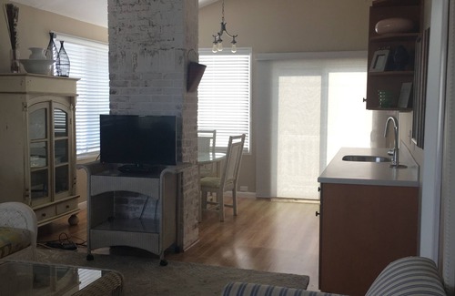 Harvey Cedars House | Enjoy beautiful ocean views. Just park your car and have a very relaxing stay.