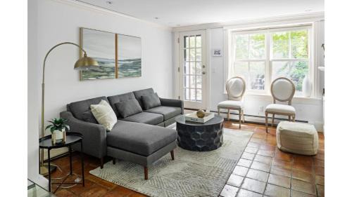Columbus House | Enjoy Boston Private Patio On Montgomery Park