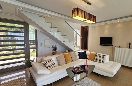 Kassandra Villa | Enjoy Breathtaking Sea Views From Villa Glarokavos in Pefkohori, Greece