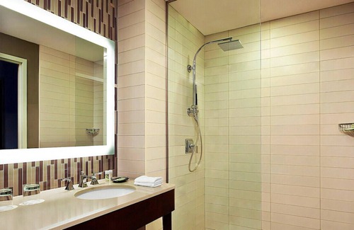 Birmingham House | Enjoy Comfort & Convenience of Our Lavish Room