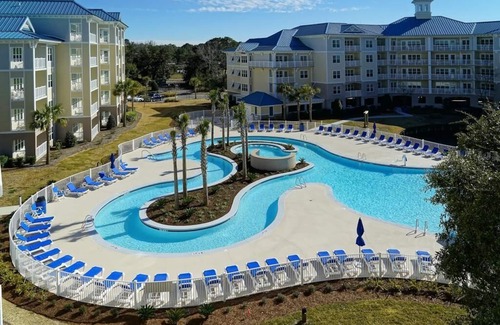 Palmetto Dunes Villa | Enjoy complimentary 18 hole round golf everyday, Outdoor pool, and lazy river.