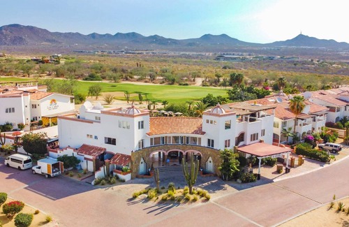Colonia El Progreso Apartment | Enjoy Golf and Pool * Resort King Studio