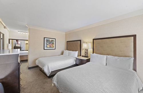 Laguna Beach Hotel | Enjoy heated pool and Stroll to Main Beach. #60