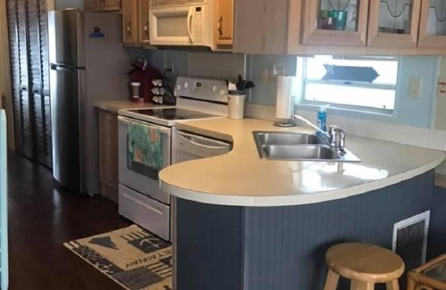 Nettles Island House | Enjoy "Island Cabana"