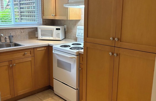 Lynn Valley House | Enjoy nature in this cozy garden suite nestled in the mountains of Lynn Valley