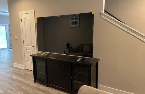 Charlotte House | Enjoy our newly 4 Bedroom.