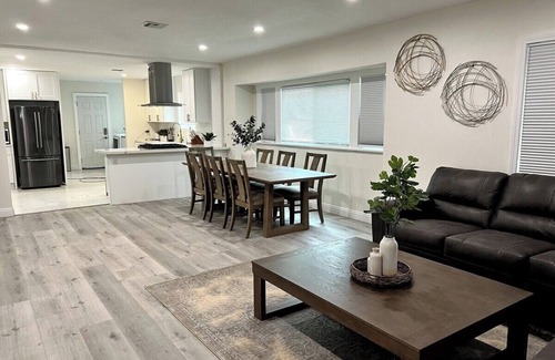 North Central House | Enjoy & Relax in this U · Enjoy & Relax in this Unique Pasadena Home