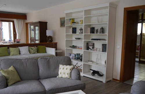 Wassenach Apartment | Enjoy relaxing days in the fabulous volcanic Laachersee