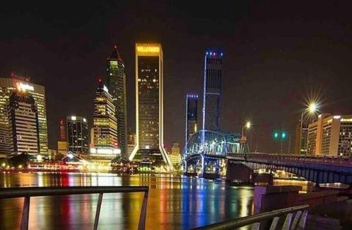Downtown Jacksonville Apartment | Enjoy Riverside with a gorgeous view