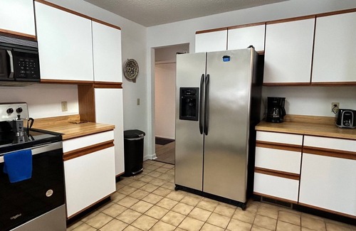 Saratoga Springs House | Enjoy Saratoga Springs in comfort from this beautiful Townhome on Saratoga Lake!