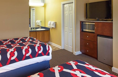 Myrtle Beach Resort | Enjoy some country charm at this Myrtle Beach oasis