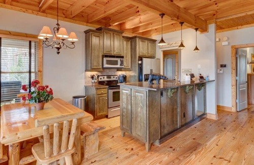 Hiawassee House | Enjoy spectacular views