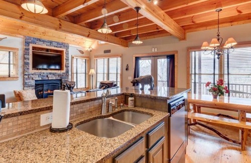 Hiawassee House | Enjoy spectacular views