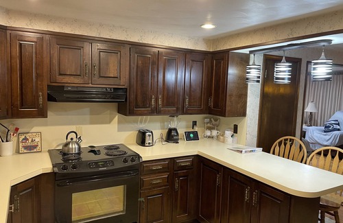 Huntingdon House | Enjoy the best of Central Pennsylvania, Raystown Lake, and Happy Valley.