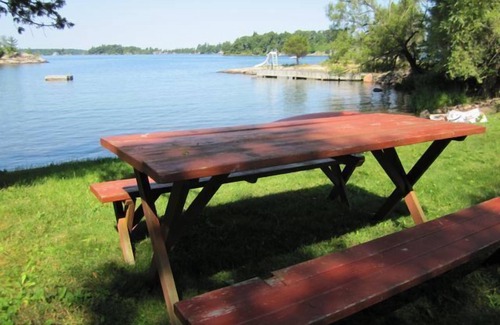 Grenell Cottage | Enjoy the best of the 1000 islands from this cottage on Grindstone Island