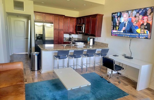 Baristo House | Enjoy the Best of Palm Springs, in this Beatifull Townhouse
