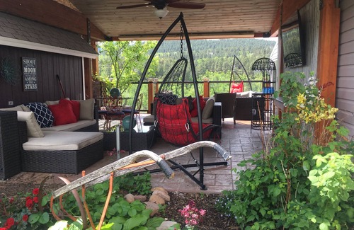 Spearfish House | Enjoy the Black Hills in this 4 bedroom, 3 bath, sleeps 8 home - gorgeous views