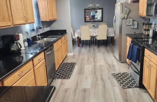 Little Woods House | Enjoy the entire house . Convenient location. Only minutes from Downtown