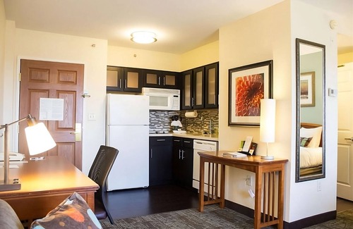 Anaheim Resort Hotel | Enjoy the Magic of Disneyland just 2 Miles from this Suite w/Self Parking!