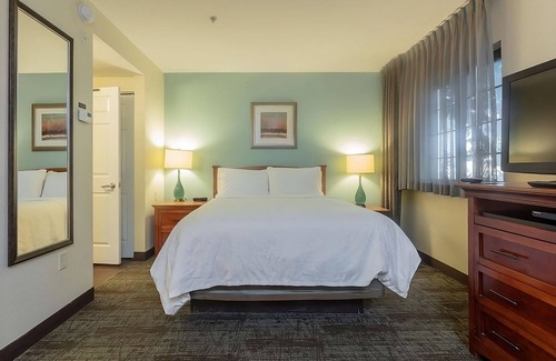 Anaheim Resort Hotel | Enjoy the Magic of Disneyland just 2 Miles from this Suite w/Self Parking!